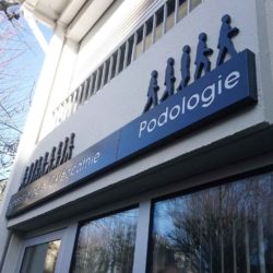 enseigne-cabinet-podologie-pubfactory