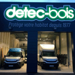 Enseigne lumineuse Detec bois