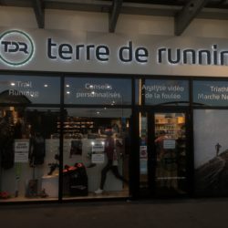 enseigne-terre-de-running2-pub-factory